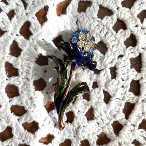 Vintage flower brooch